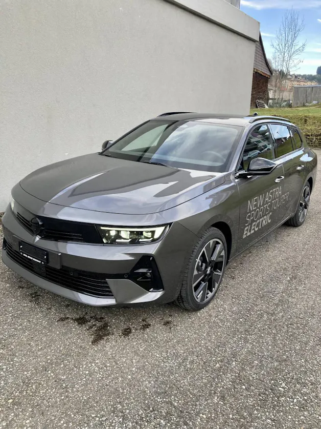 Opel Astra-e Sports Tourer Swiss Plus