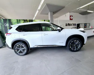 Nissan X-Trail 1.5 VC-T Tekna+ e-4orce