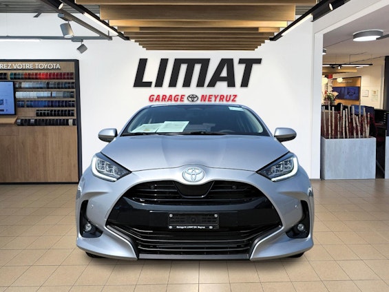 Vehicle image 8