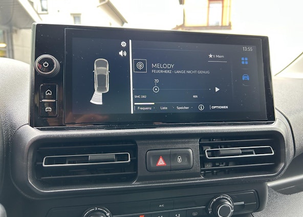 Vehicle image 11 Vehicle image 11