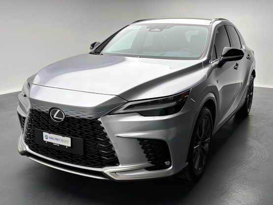 First vehicle image