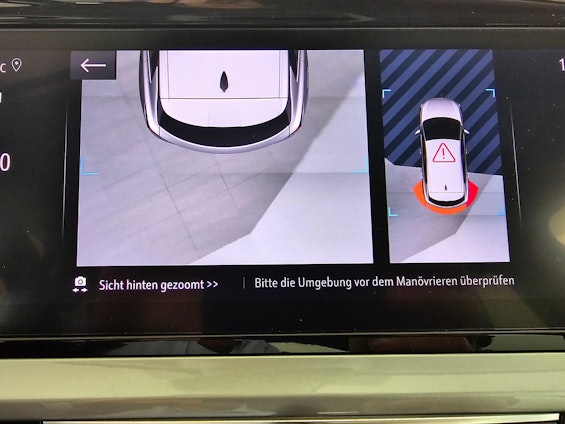 Vehicle image 10 Vehicle image 10