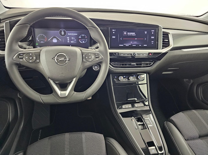 Vehicle image OPEL GRANDLAND