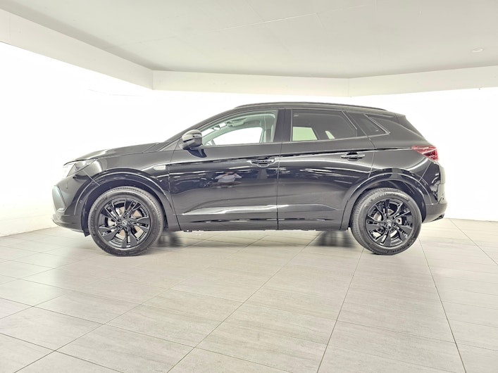 Vehicle image OPEL GRANDLAND