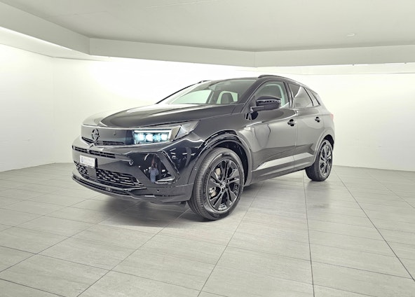 First vehicle image First vehicle image