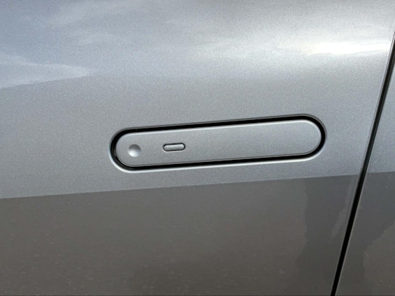 Vehicle image 15 Vehicle image 15