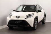 First vehicle image