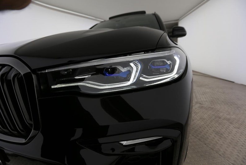 Vehicle image BMW X7