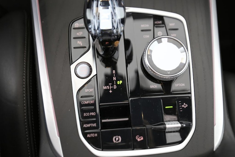 Vehicle image BMW X7