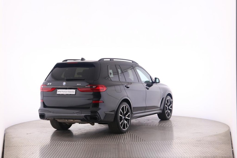 Vehicle image BMW X7
