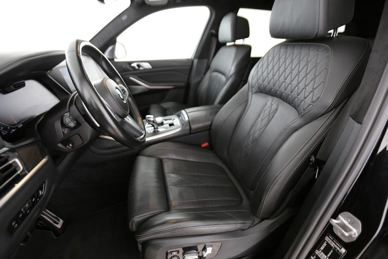 Vehicle image BMW X7