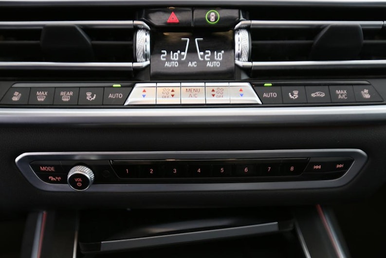 Vehicle image BMW X7