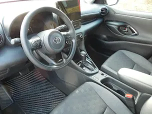 Toyota Yaris 1.5 VVT-i HSD Trend