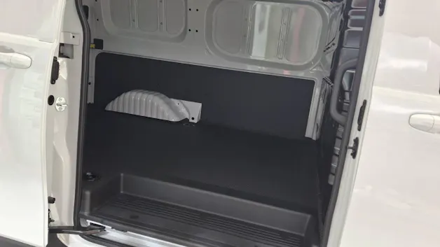 Maxus eDeliver 7 Kaw. L1 E-Motor 88kWh AWD