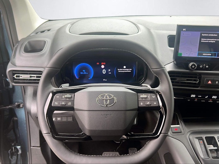 Vehicle image TOYOTA PROACE CITY VERSO