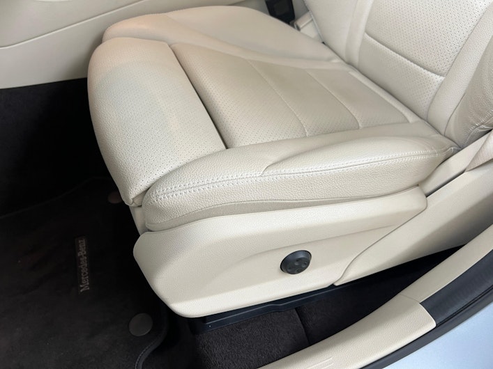 Vehicle image MERCEDES-BENZ GLC 300