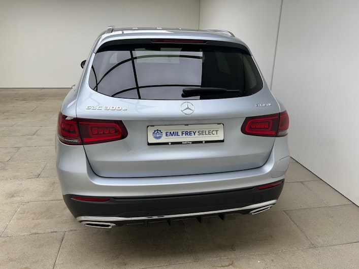 Vehicle image MERCEDES-BENZ GLC 300