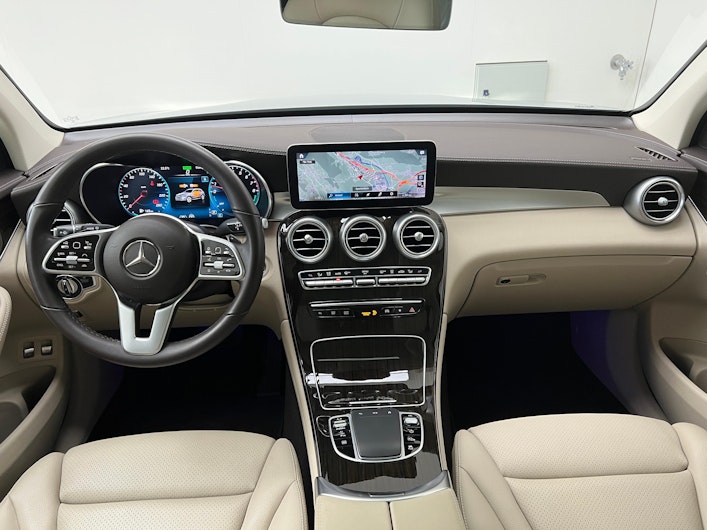 Vehicle image MERCEDES-BENZ GLC 300