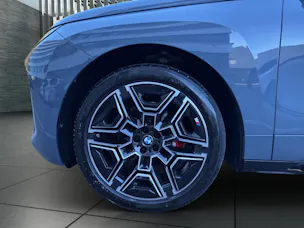 BMW iX xDrive45 M Sport Pro