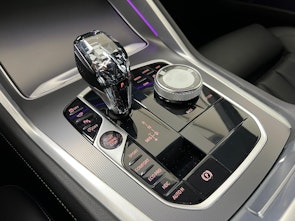 Vehicle image BMW X6 M50i