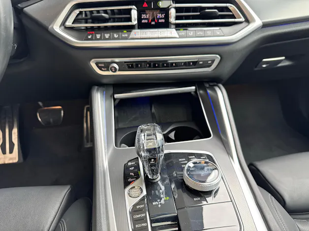 BMW X6 M50i / Jetzt mit attraktivem 1.99% Leasing