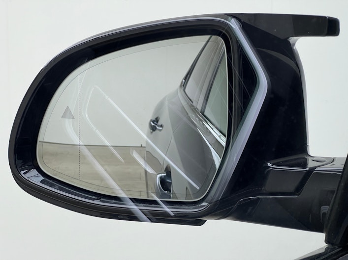 Vehicle image BMW X6