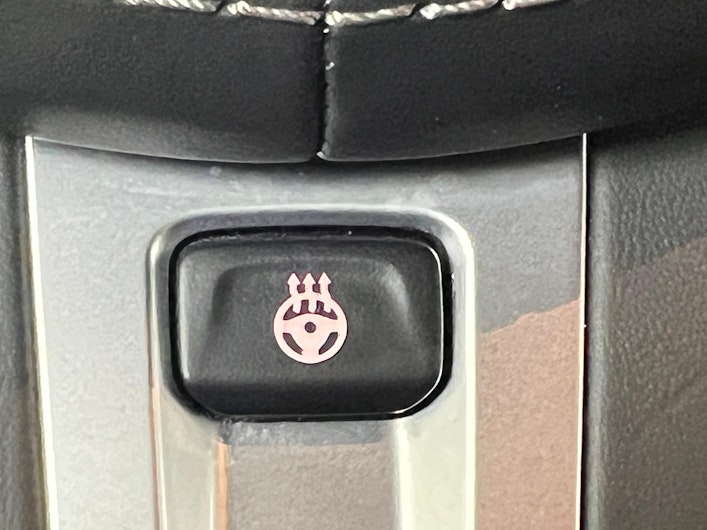 Vehicle image BMW X6