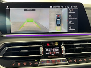 Vehicle image BMW X6 M50i