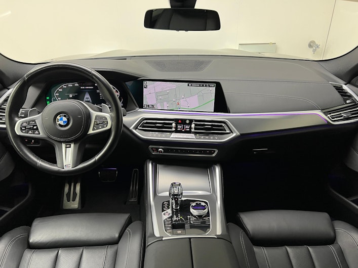 Vehicle image BMW X6
