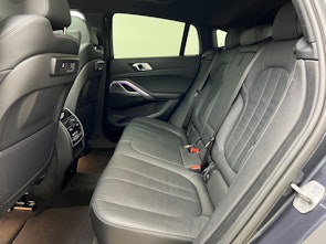 Vehicle image BMW X6 M50i