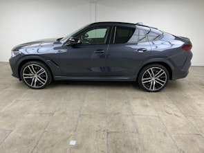 Vehicle image BMW X6 M50i
