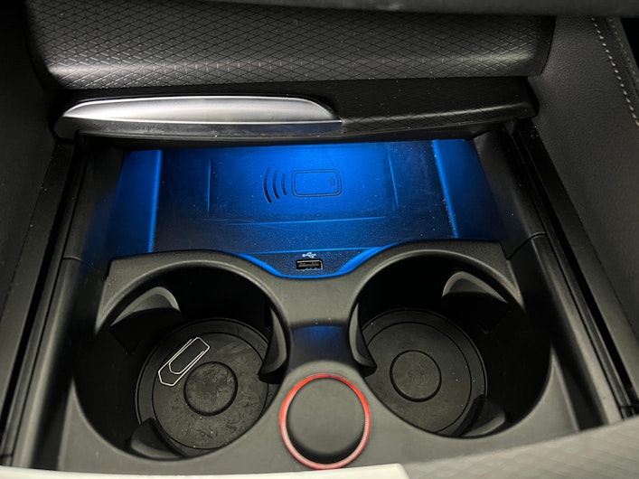 Vehicle image BMW 5 SERIES