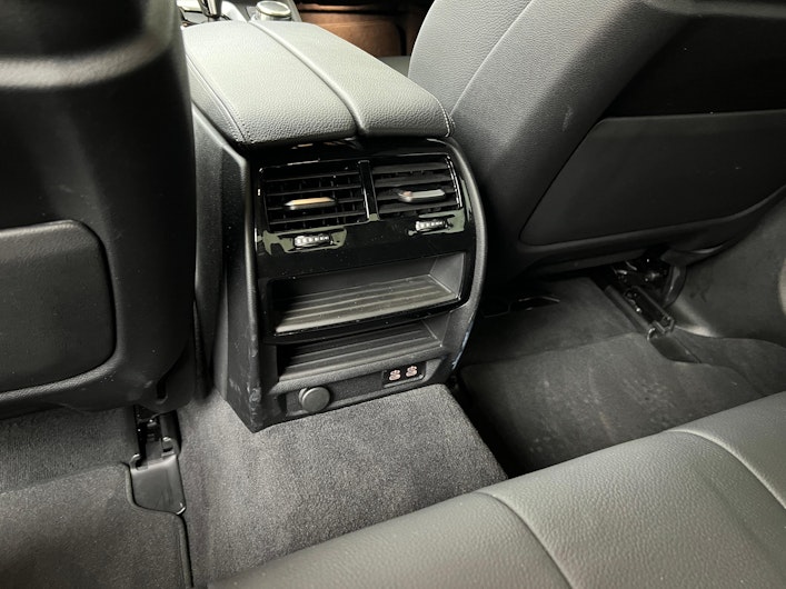 Vehicle image BMW 5 SERIES