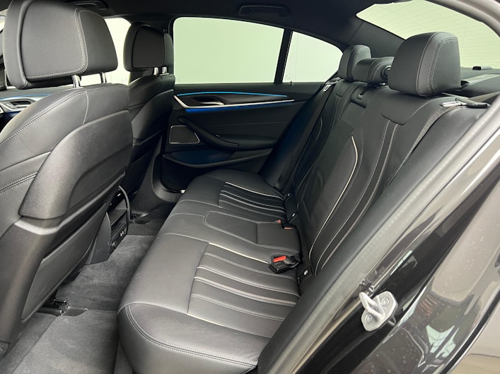 Vehicle image BMW 5 SERIES