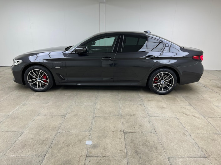 Vehicle image BMW 5 SERIES