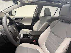 Vehicle image TOYOTA RAV4 2.5 HSD Premium