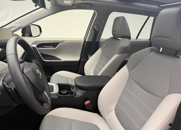 Vehicle image 5 Vehicle image 5