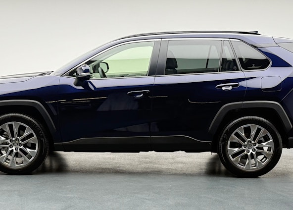 Vehicle image 3 Vehicle image 3