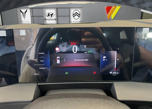 Vehicle image 9 Vehicle image 9