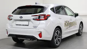 Subaru Impreza 2.0i e-Boxer Luxury