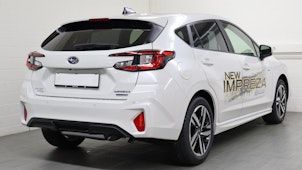 Vehicle image SUBARU Impreza 2.0i e-Boxer Luxury