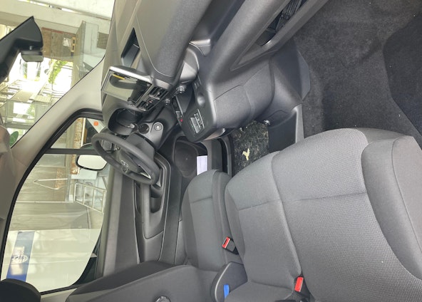 Vehicle image 6 Vehicle image 6