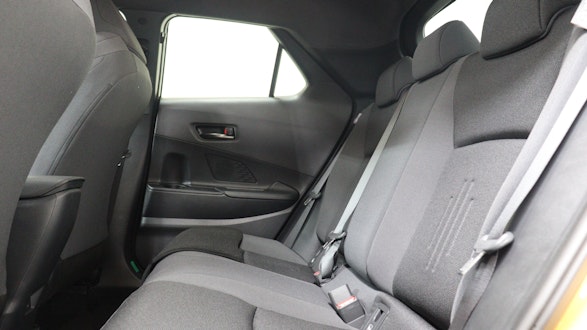 TOYOTA C-HR 2.0 PHEV Swiss Edition 3