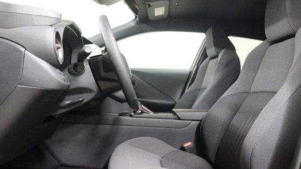 TOYOTA C-HR 2.0 PHEV Swiss Edition 2