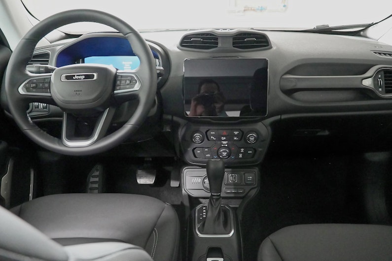 Vehicle image JEEP RENEGADE