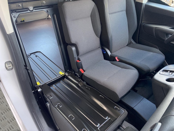 Vehicle image OPEL COMBO