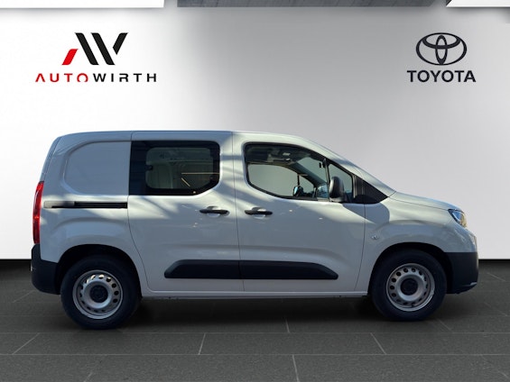 Vehicle image 3 Vehicle image 3