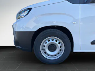 Toyota PROACE CITY Van L1 52KWh Active