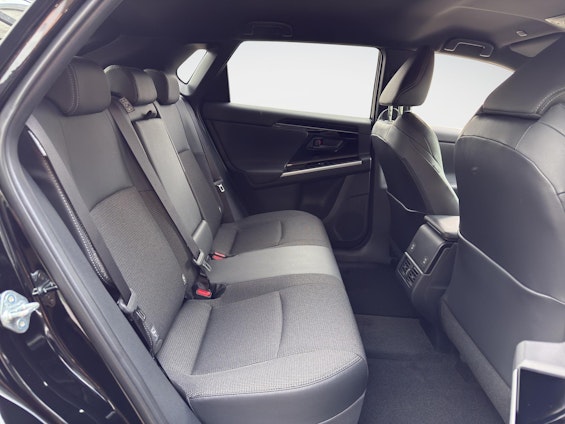 Vehicle image 16 Vehicle image 16