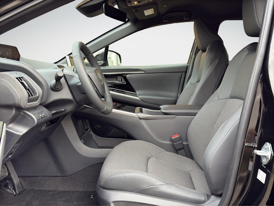 Vehicle image 8 Vehicle image 8